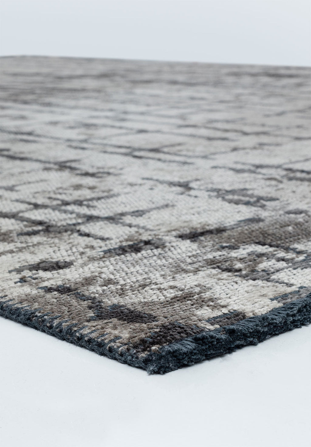 Axis Anthracite - Beige Rug
