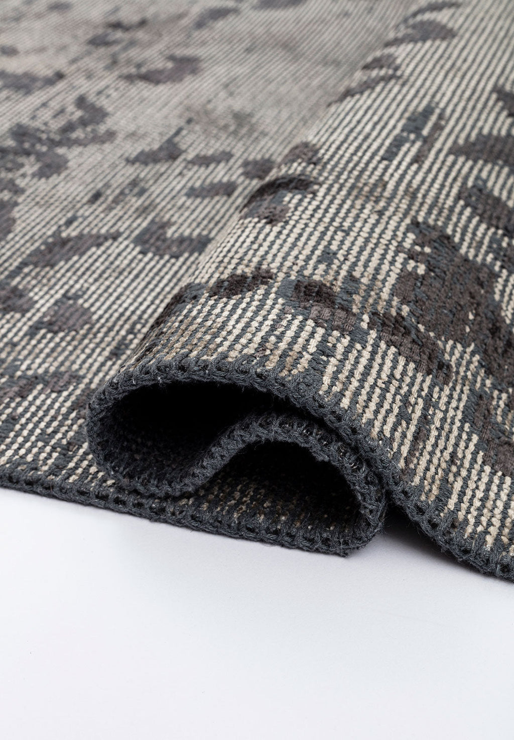 Flora Charcoal - Beige Rug