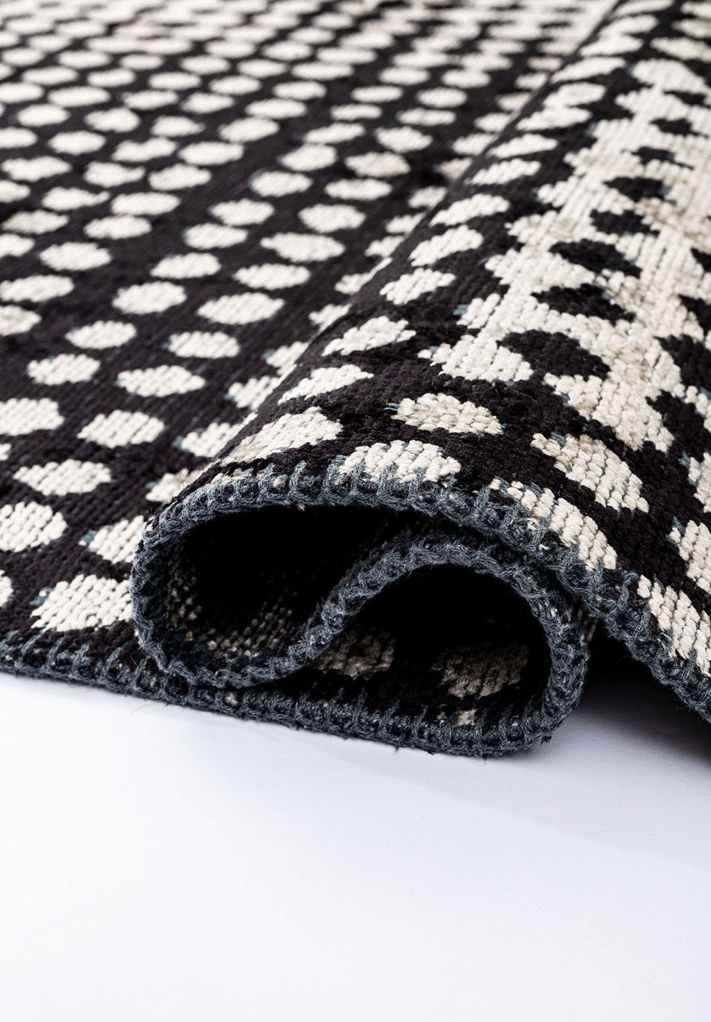 Dots Black - Cream Rug