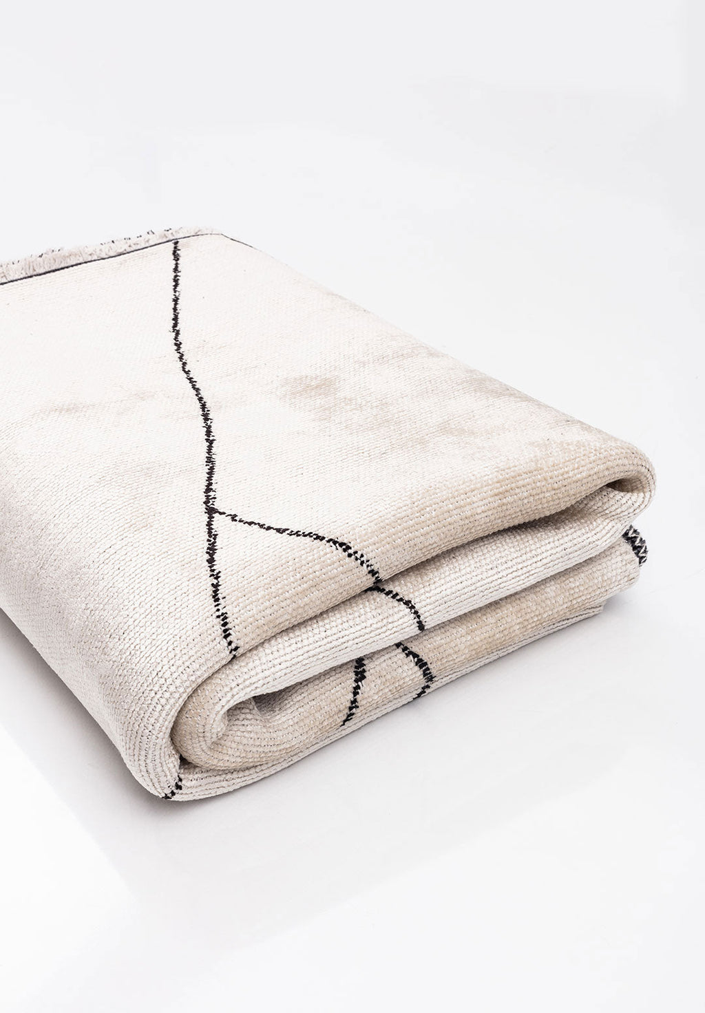 Bohemian Black - Ecru Rug