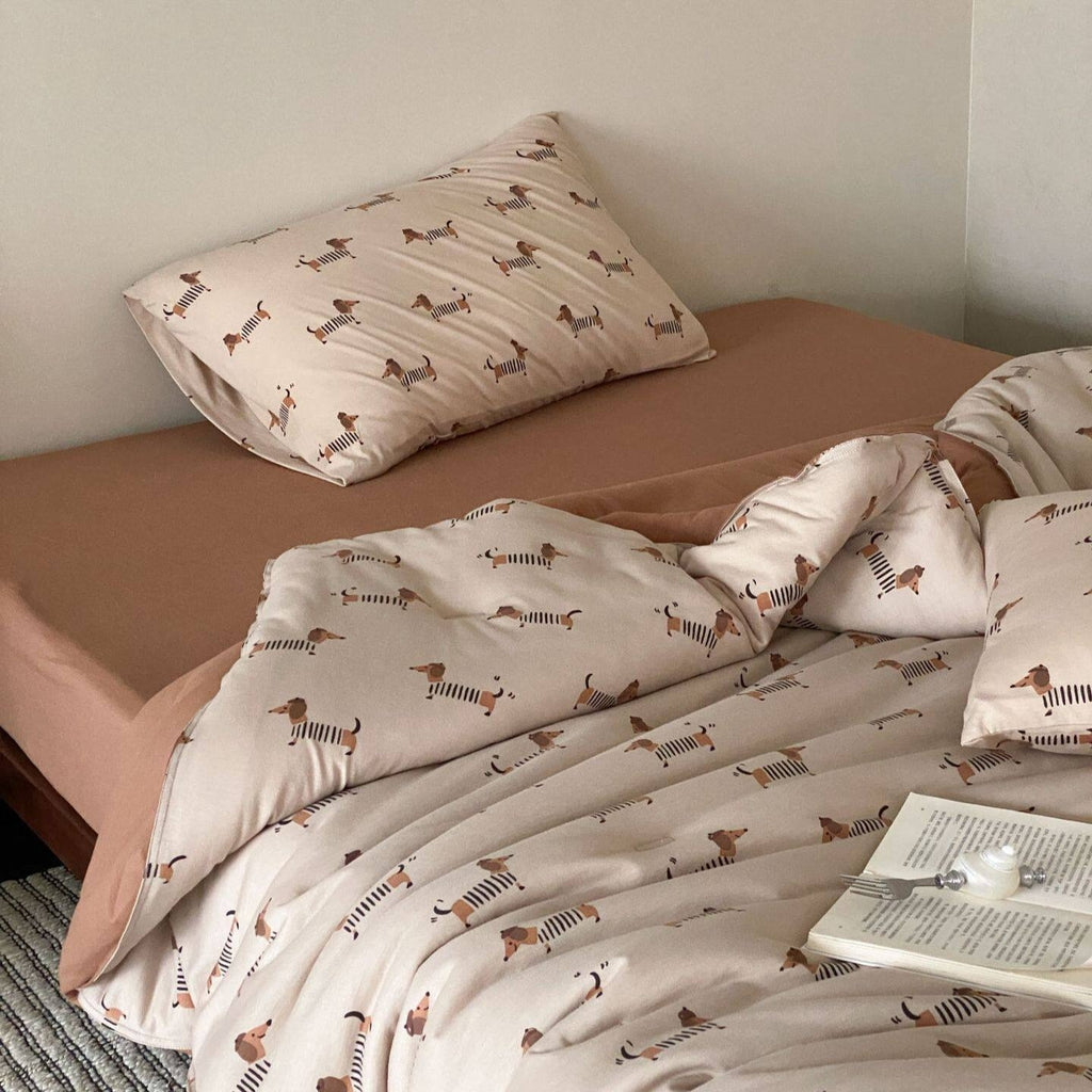 Gentle Dachshund Summer Quilted Blanket