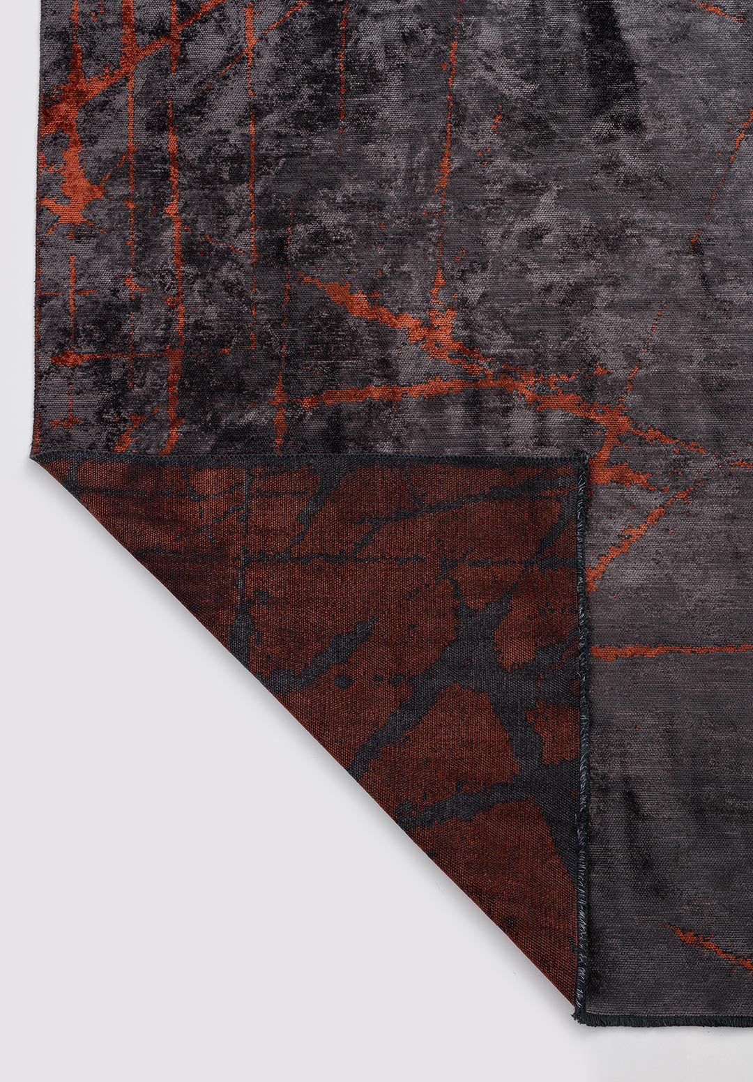 Crack Dark Terra - Charcoal Rug