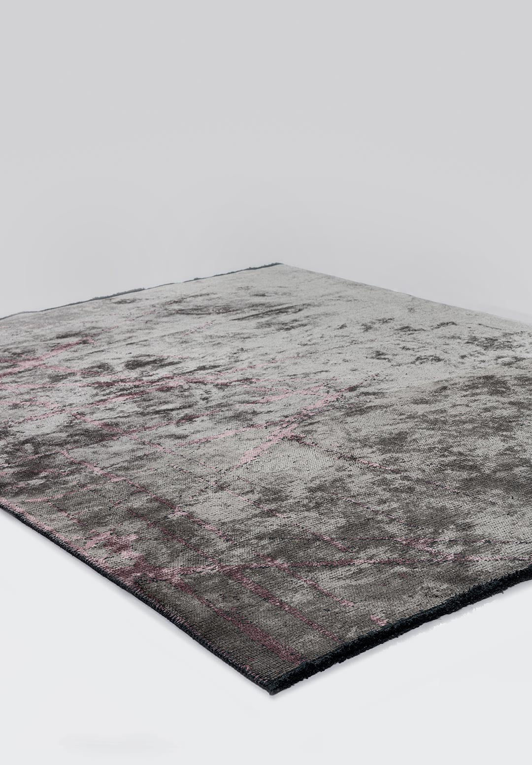 Crack Damson - Grey Rug