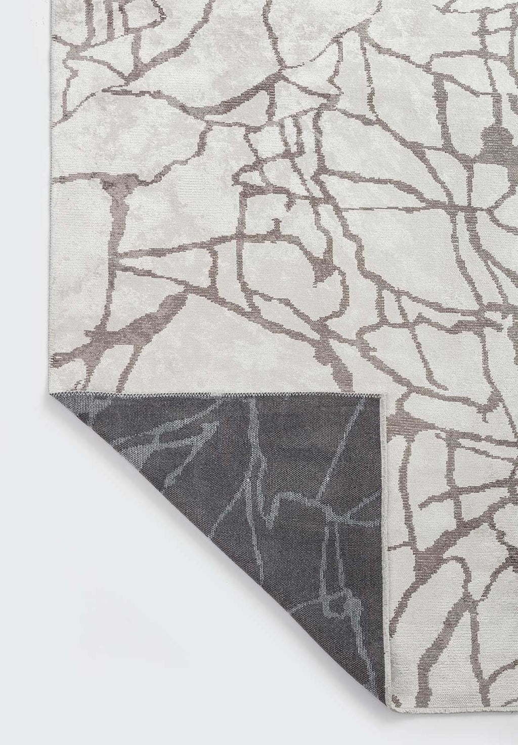 Flaw Dark Grey - Ecru Rug