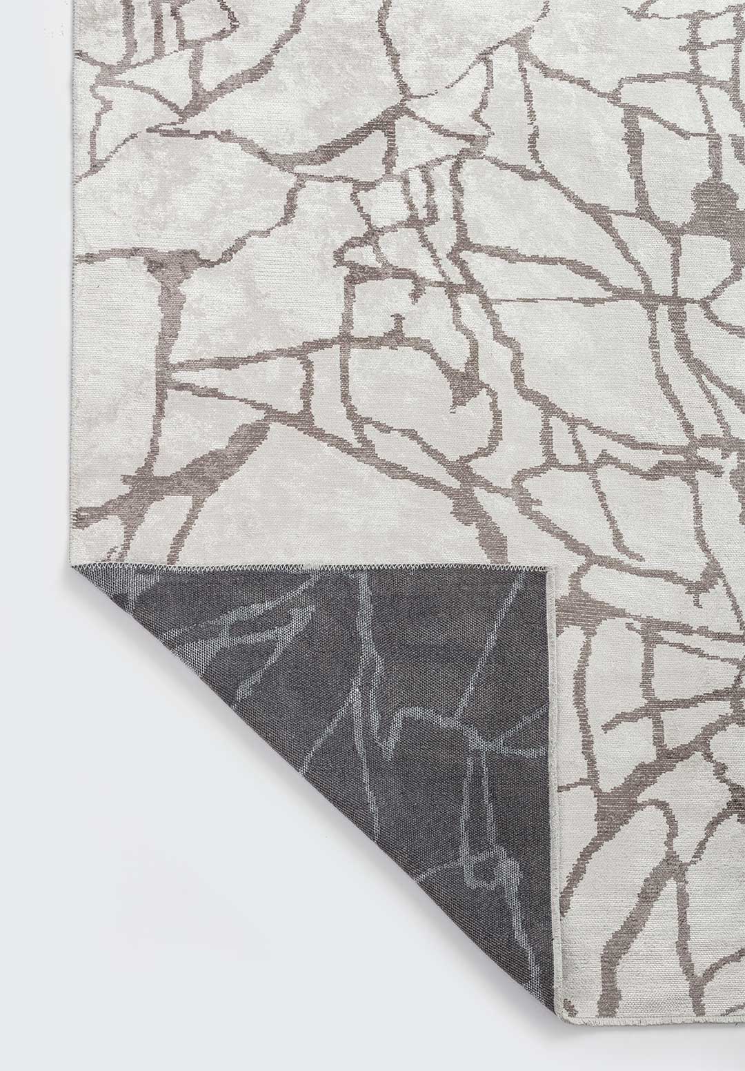 Flaw Dark Grey - Ecru Rug