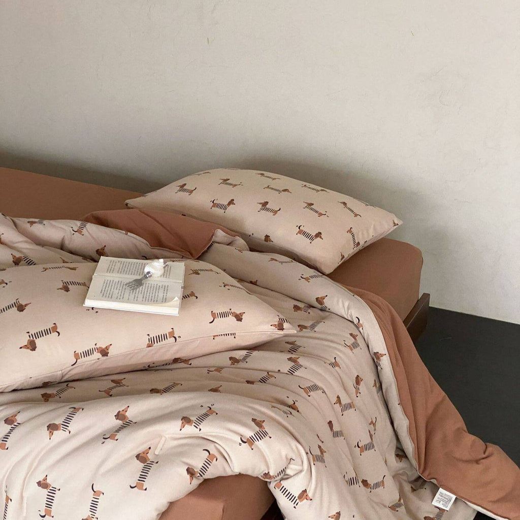 Gentle Dachshund Summer Quilted Blanket