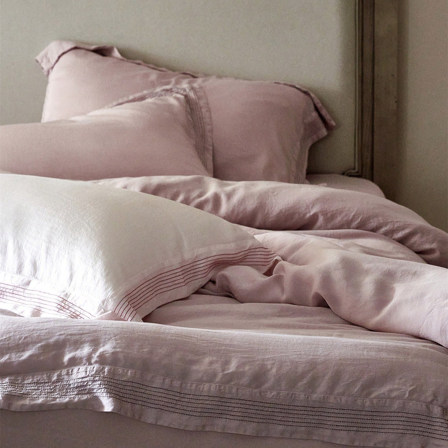 Dreamline Stitch Lyocell Bedding Set