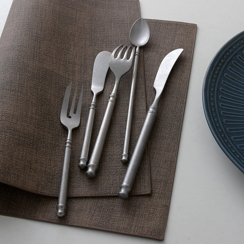 Timeless Pillar Cutlery Set