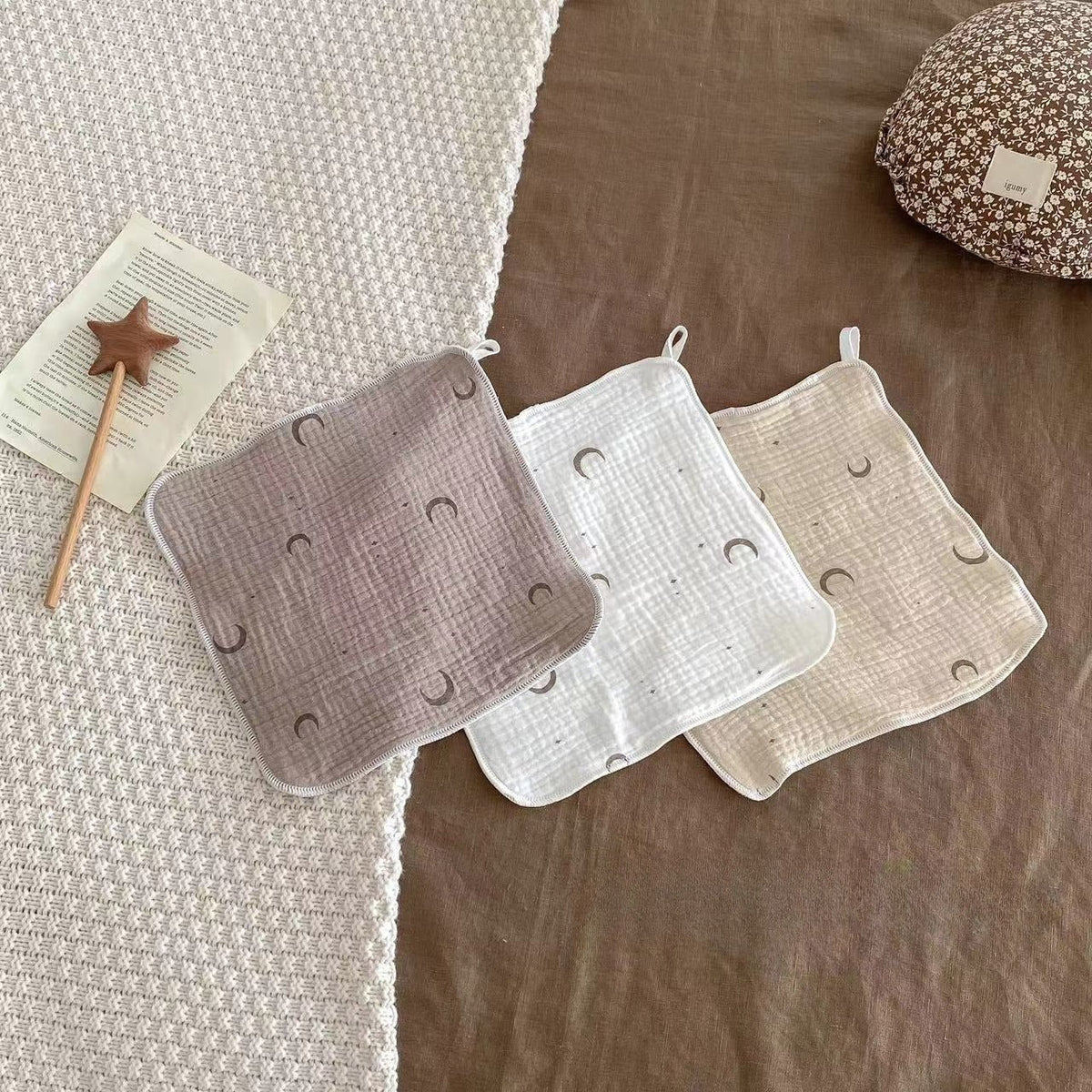 Lunar Muse Burp Cloth Set
