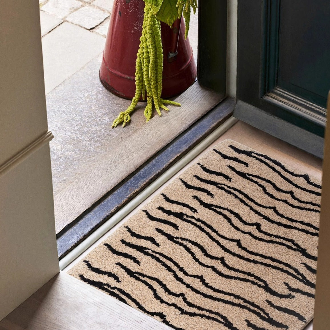 Beige Tiger Stripe Rug