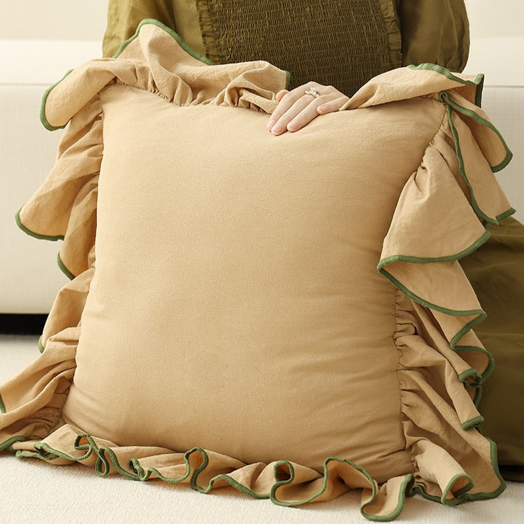 Cozy Ruffle Cushion