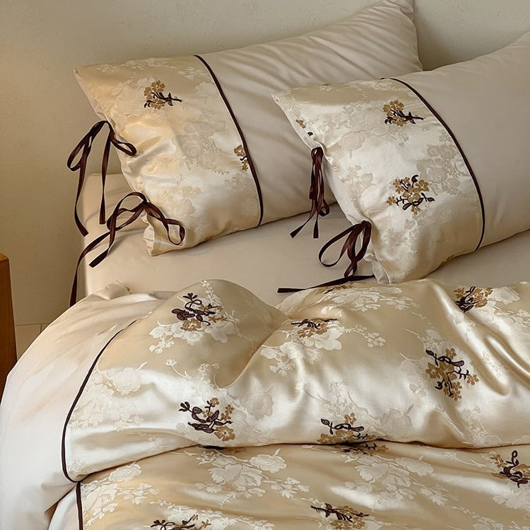 Vintage Floral Embroidery Bedding Set