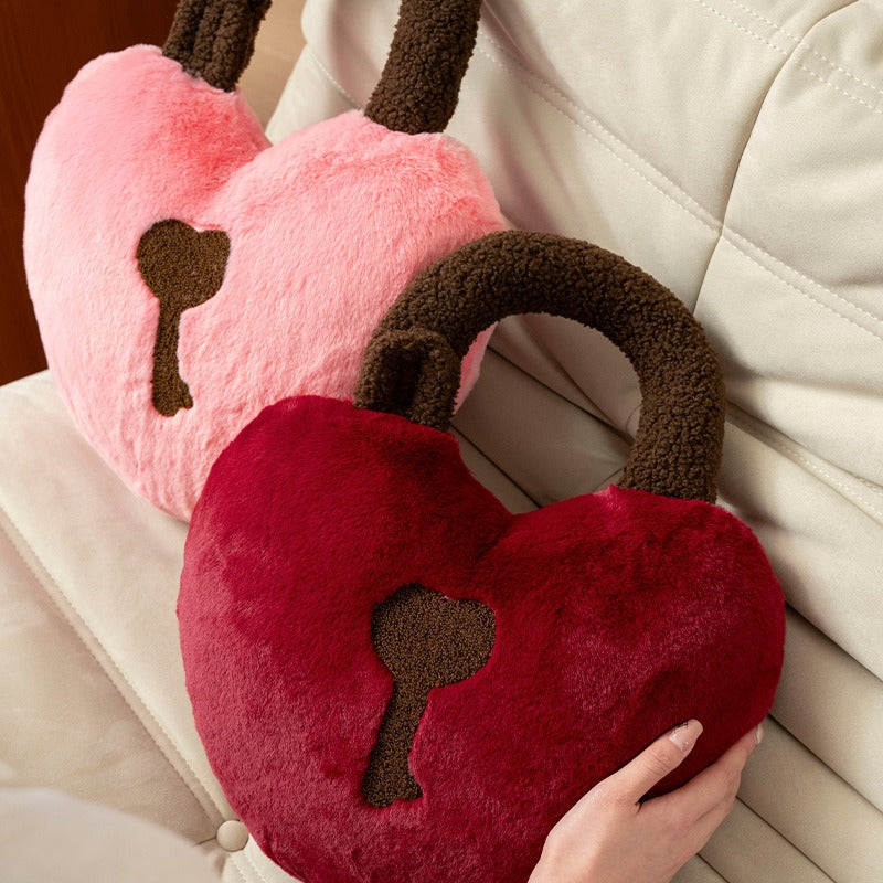 Love Lock Fuzzy Cushion Set