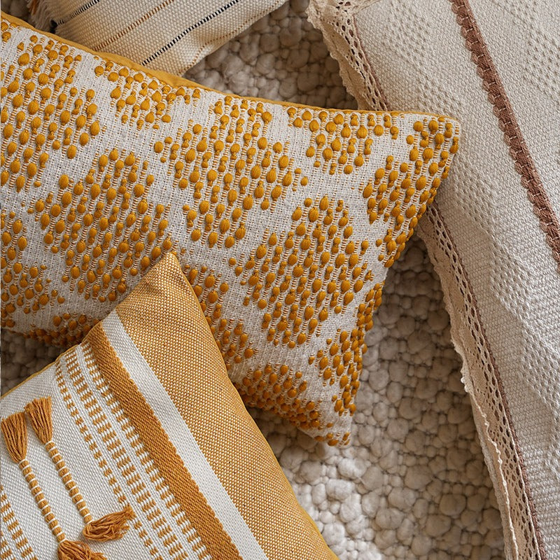 Sunny Weave Cushion