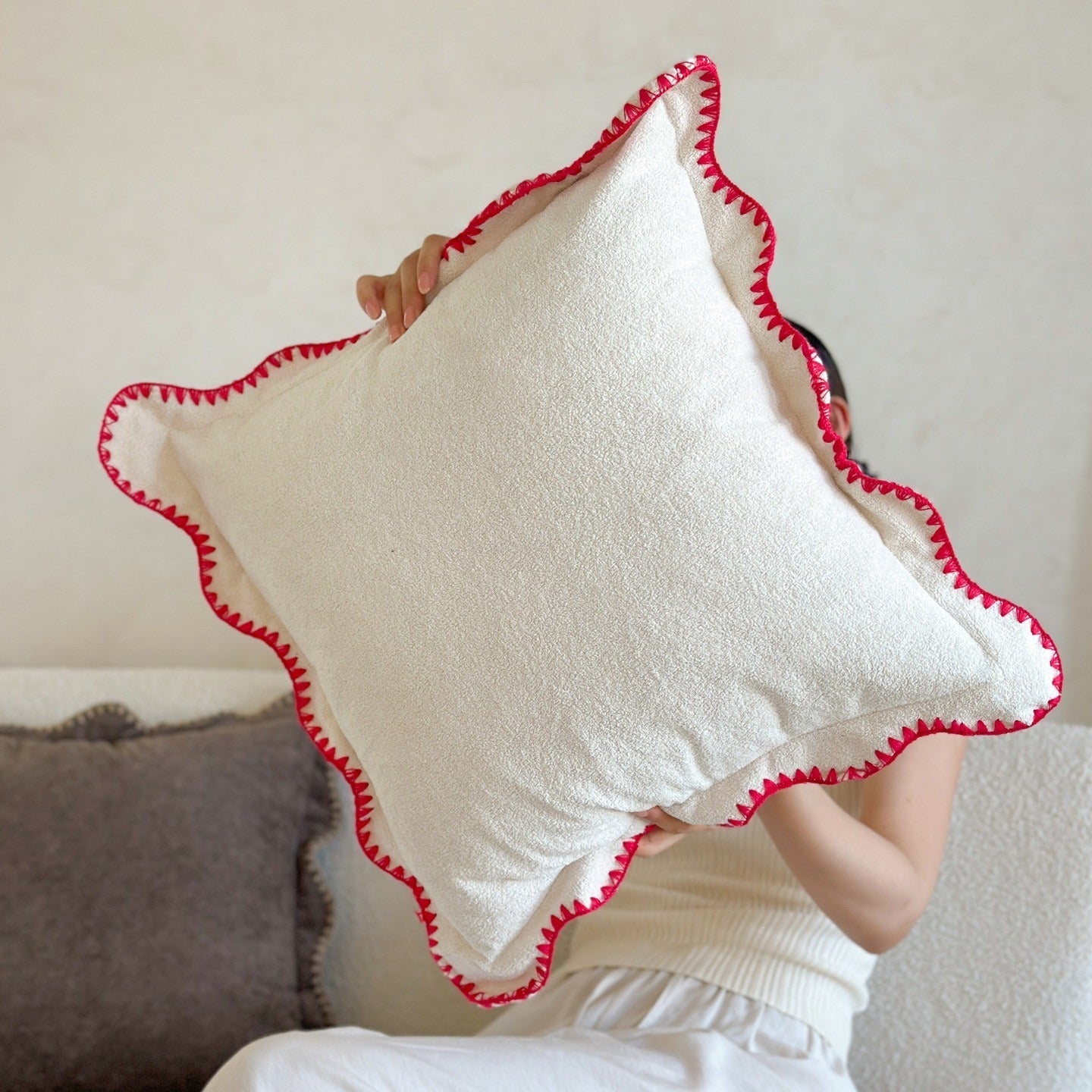 Scallop Cloud Cushion
