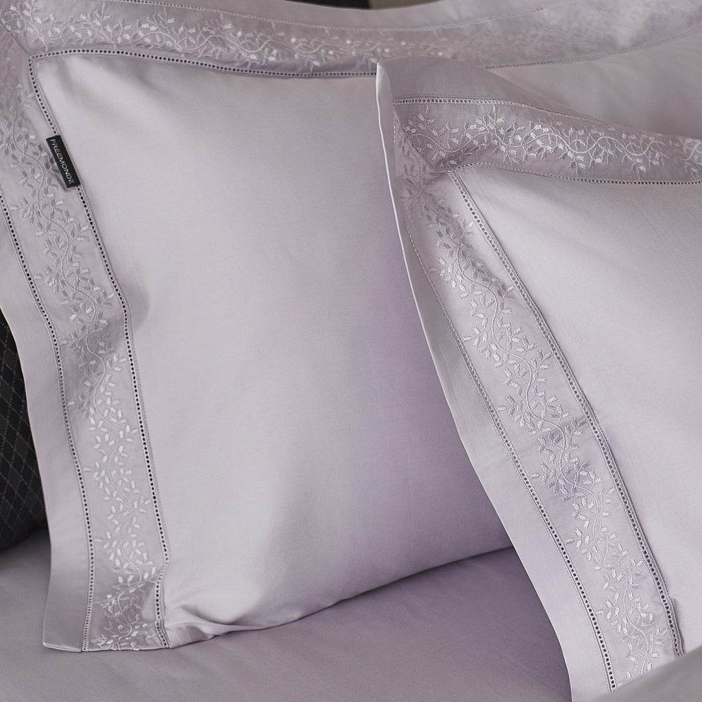 Silky Sateen Foliage Bedding Set