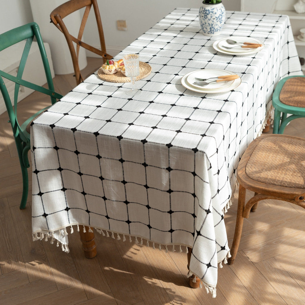 Cottage Grid Tassel Tablecloth