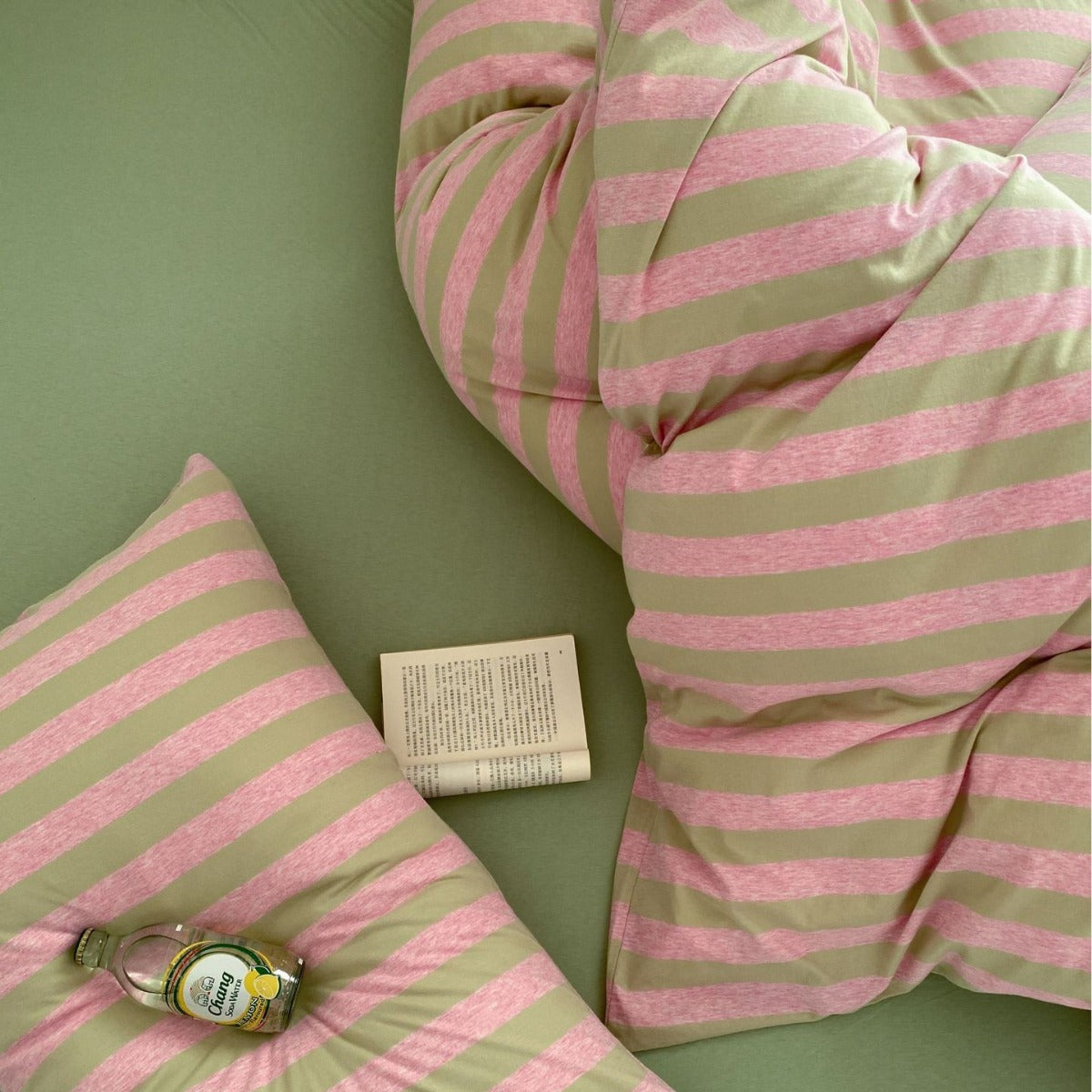 Cotton Candy Lines Bedding Set