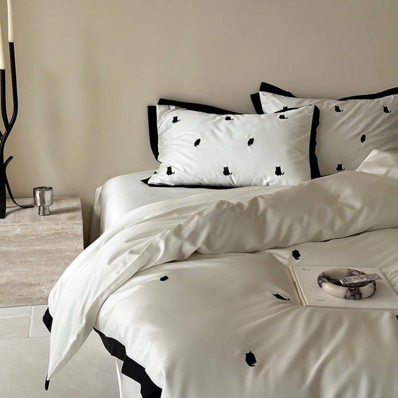 Black Line Bedding Set - Kitty