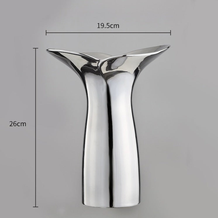 Petal Edge Vase