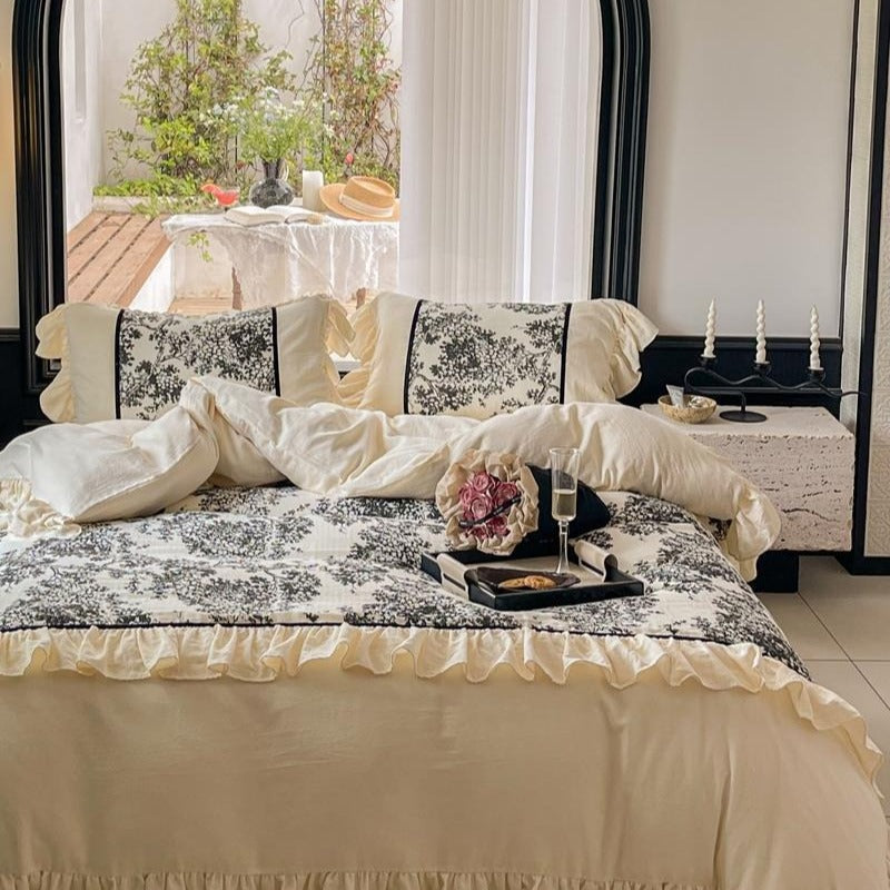 Black Forest Ruffle Bedding Set