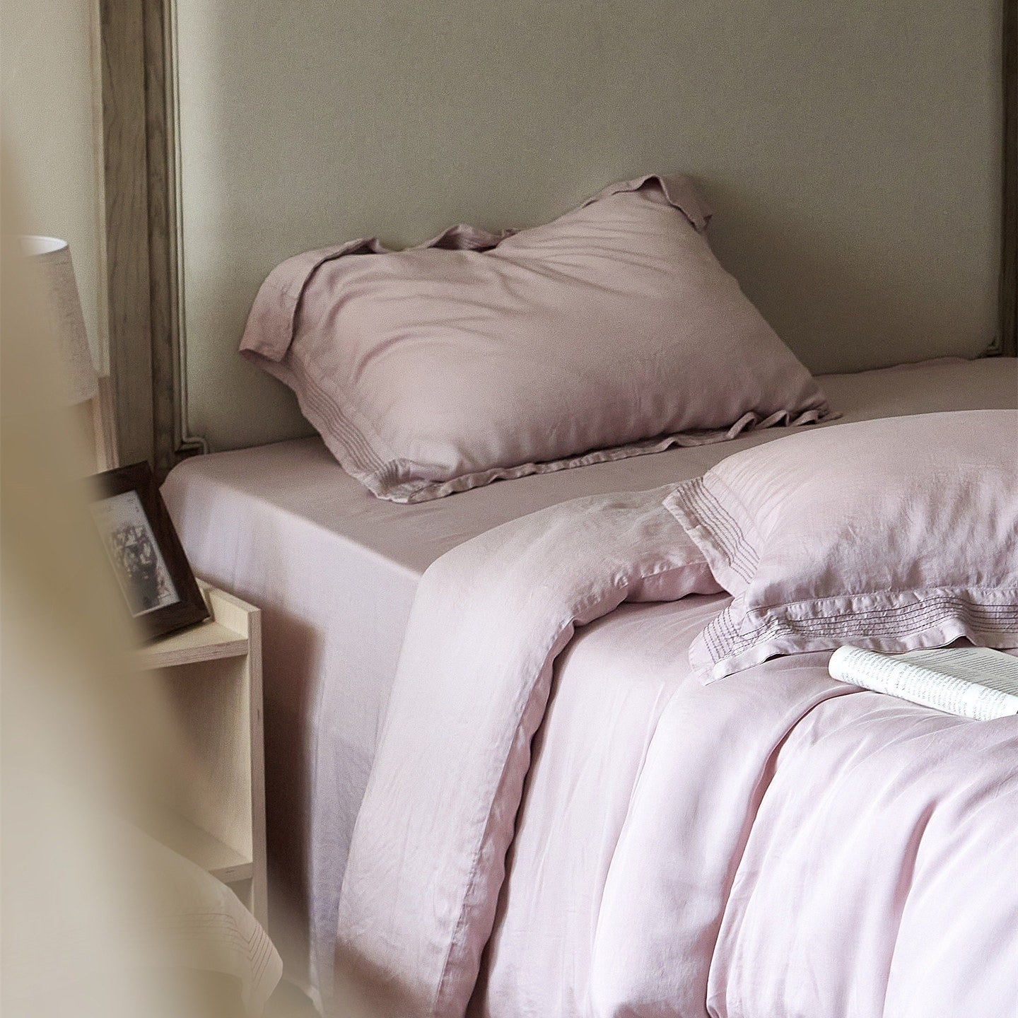 Dreamline Stitch Lyocell Bedding Set