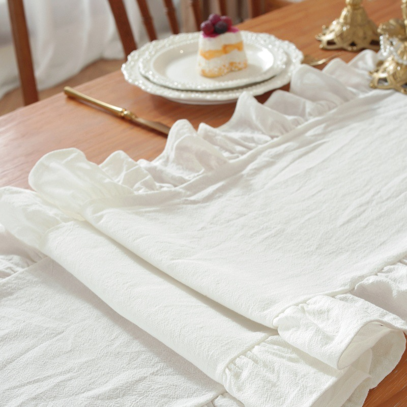 Sweet Ruffle Table Runner