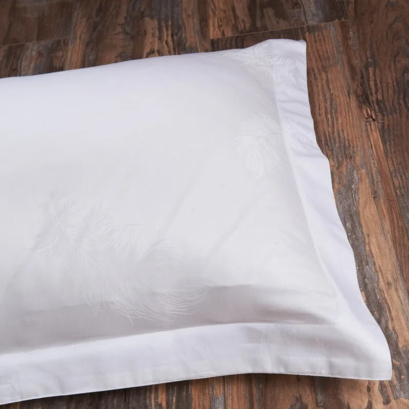 Pero White Feather Jacquard Egyptian Cotton Bedding Set