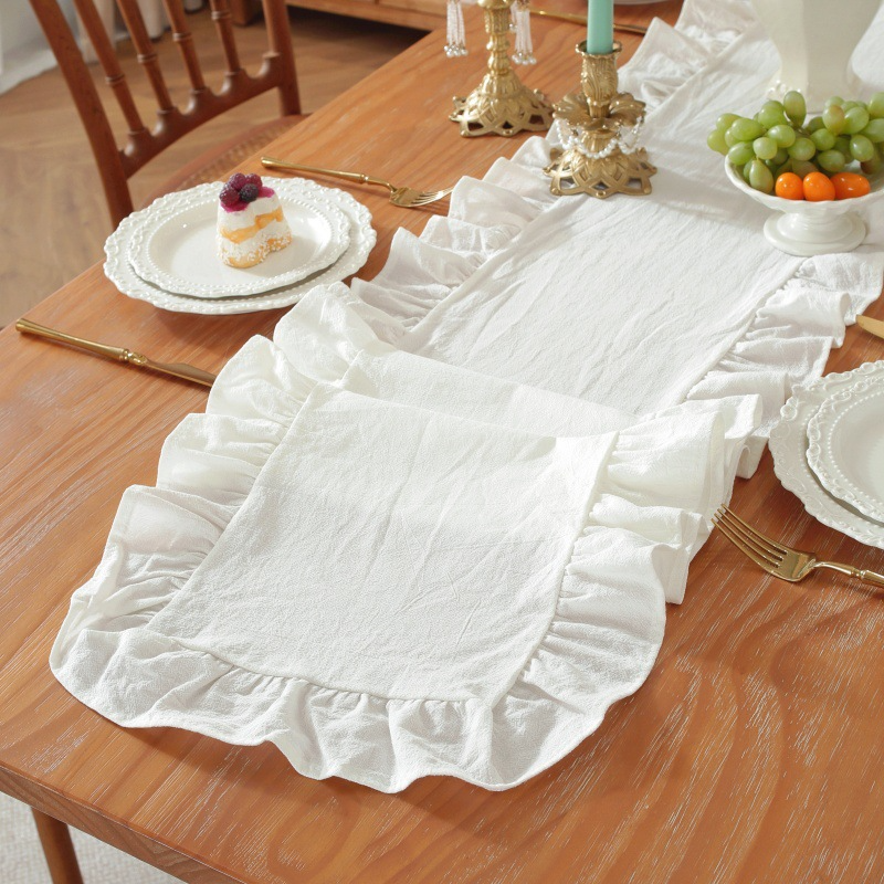 Sweet Ruffle Table Runner