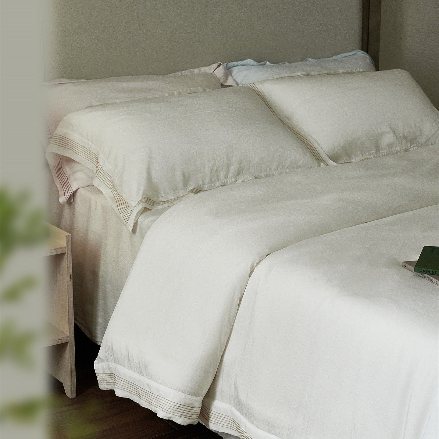 Dreamline Stitch Lyocell Bedding Set