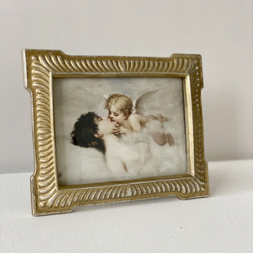 Gilded Ribbed Frame