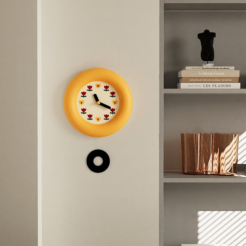 Tulip Puff Pendulum Clock
