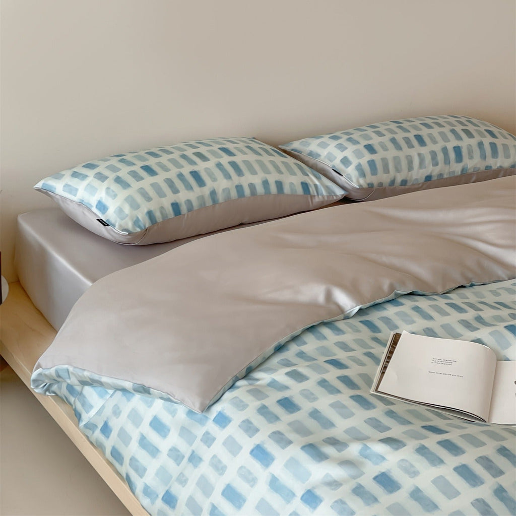 Icy Luster Bedding Set