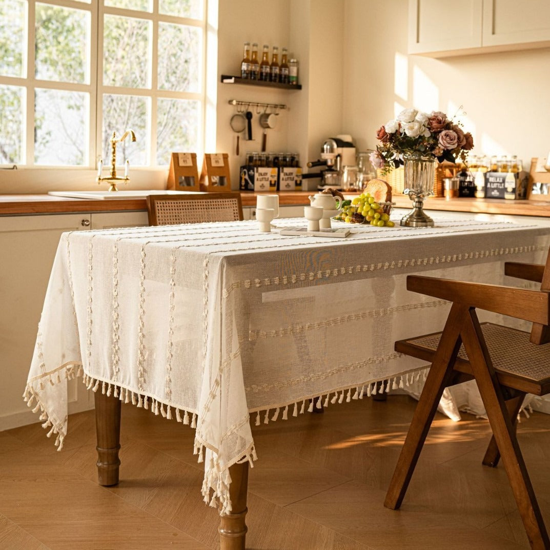 Farmhouse Pom Pom Tassel Tablecloth