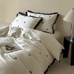 Black Line Bedding Set - Cherry