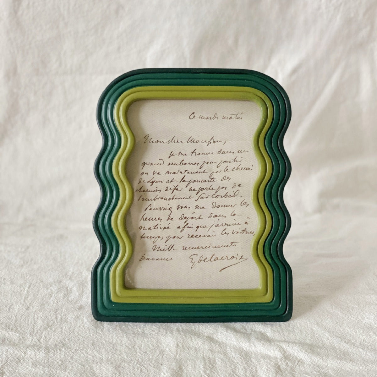 Countryside Green Wavy Layered Frame