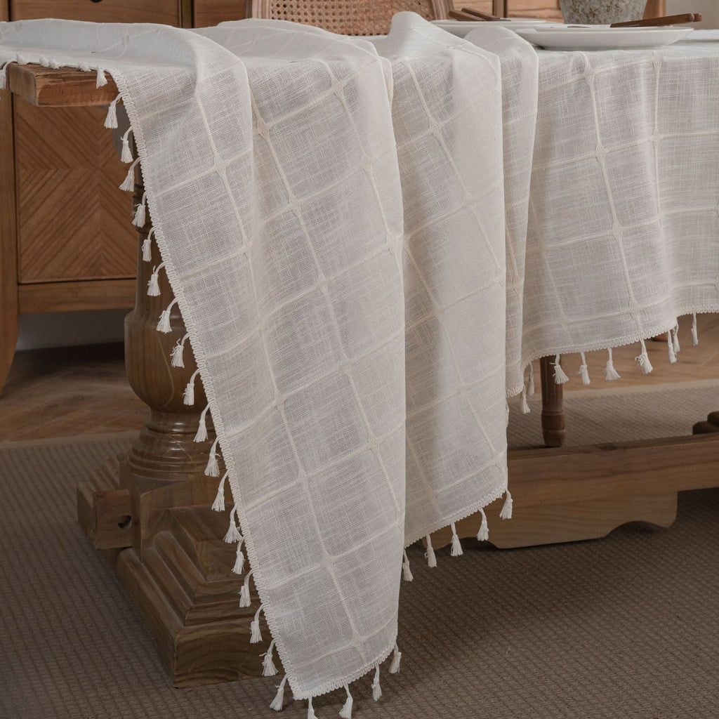 Farmhouse Lattice Tablecloth
