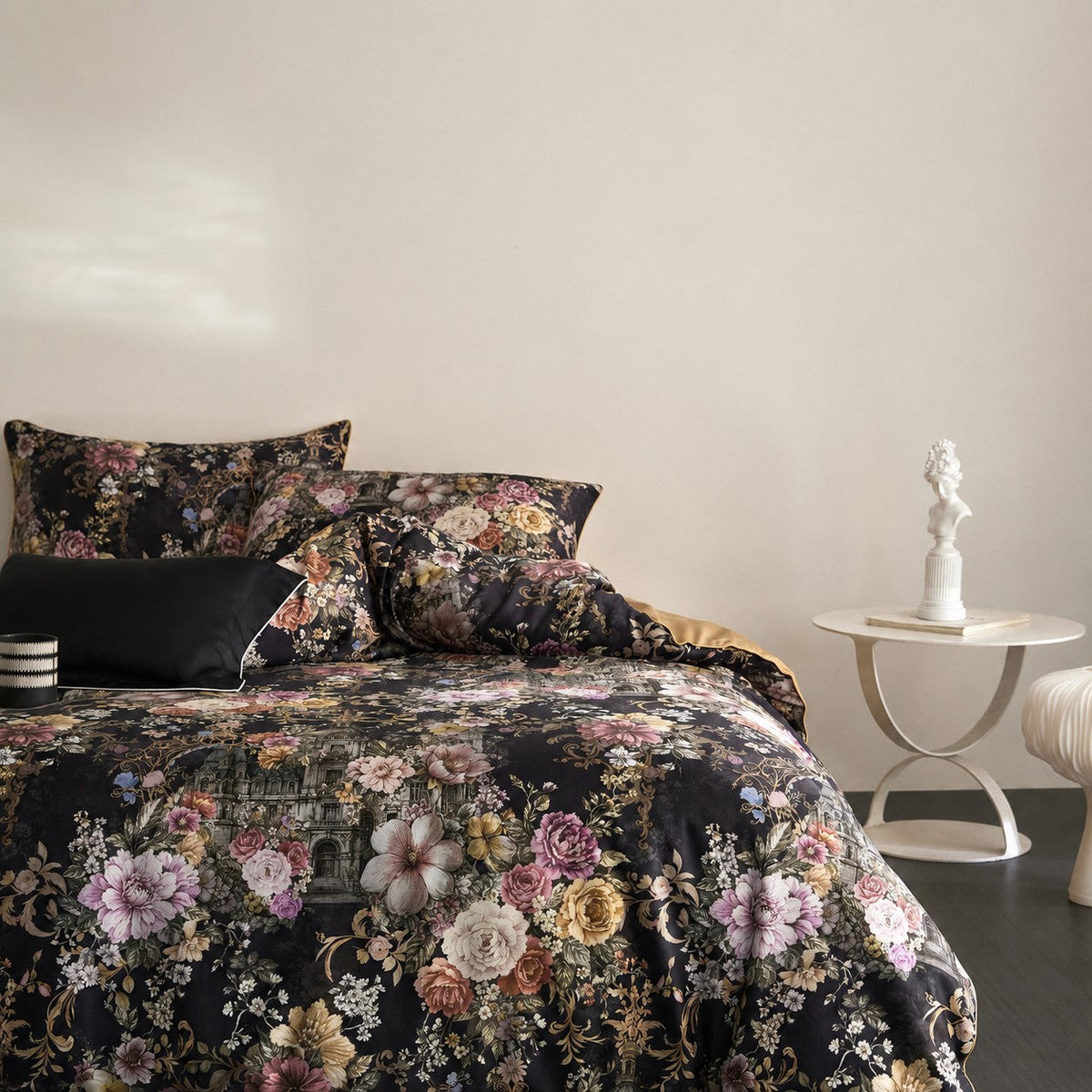 Cyria Midnight Garden Floral Egyptian Cotton Bedding Set