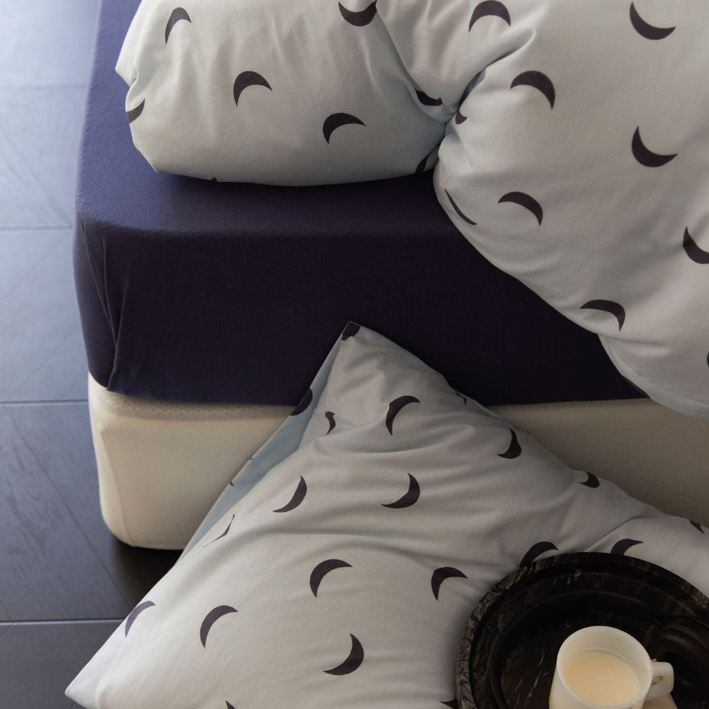 Calmly Moon Bedding Set