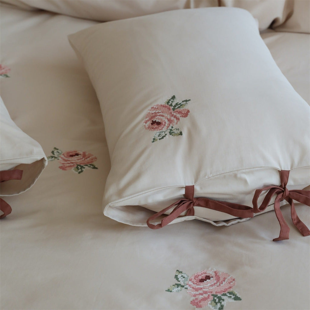 Retro Rose Garden Bedding Set