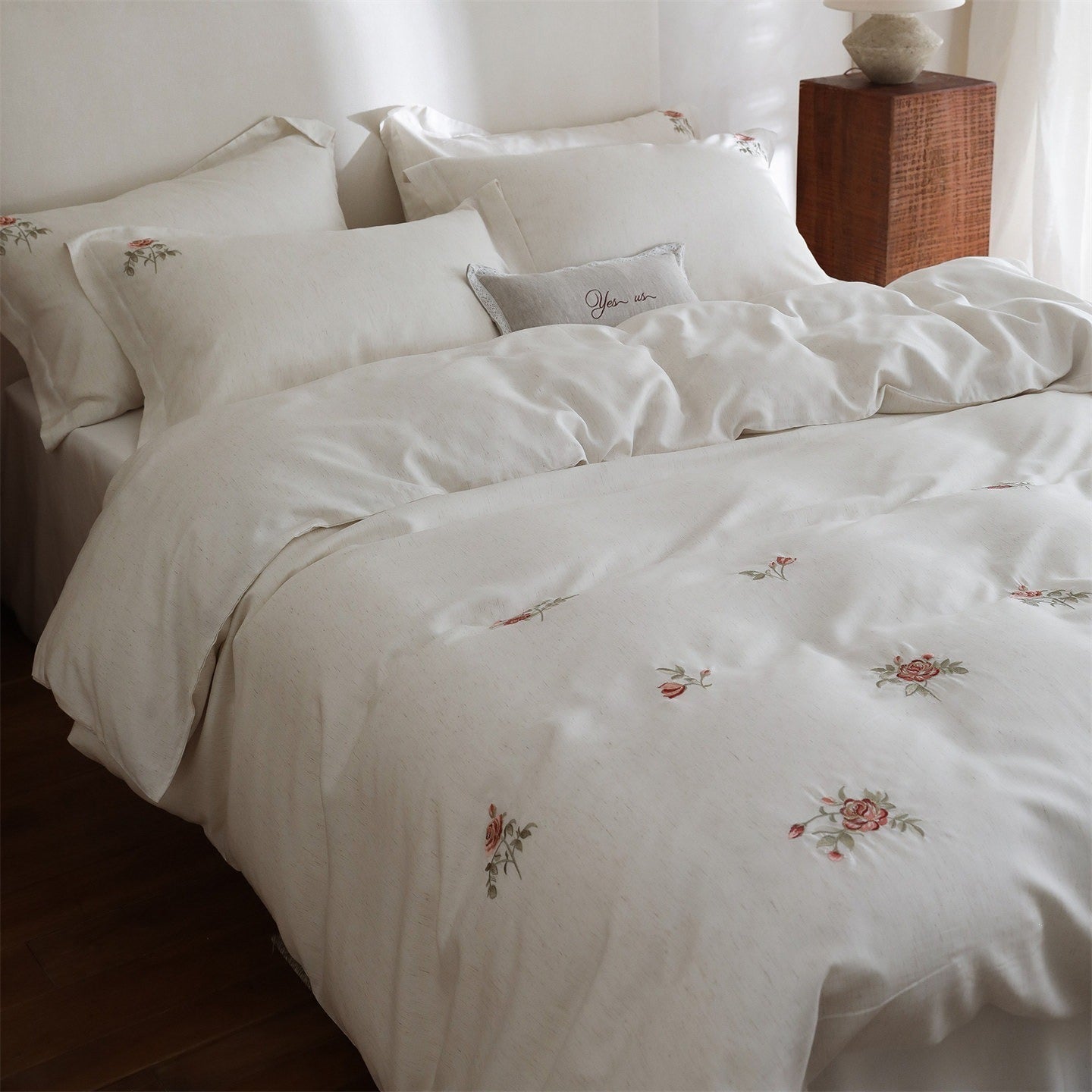Minimal Rose Embroidery Bedding Set