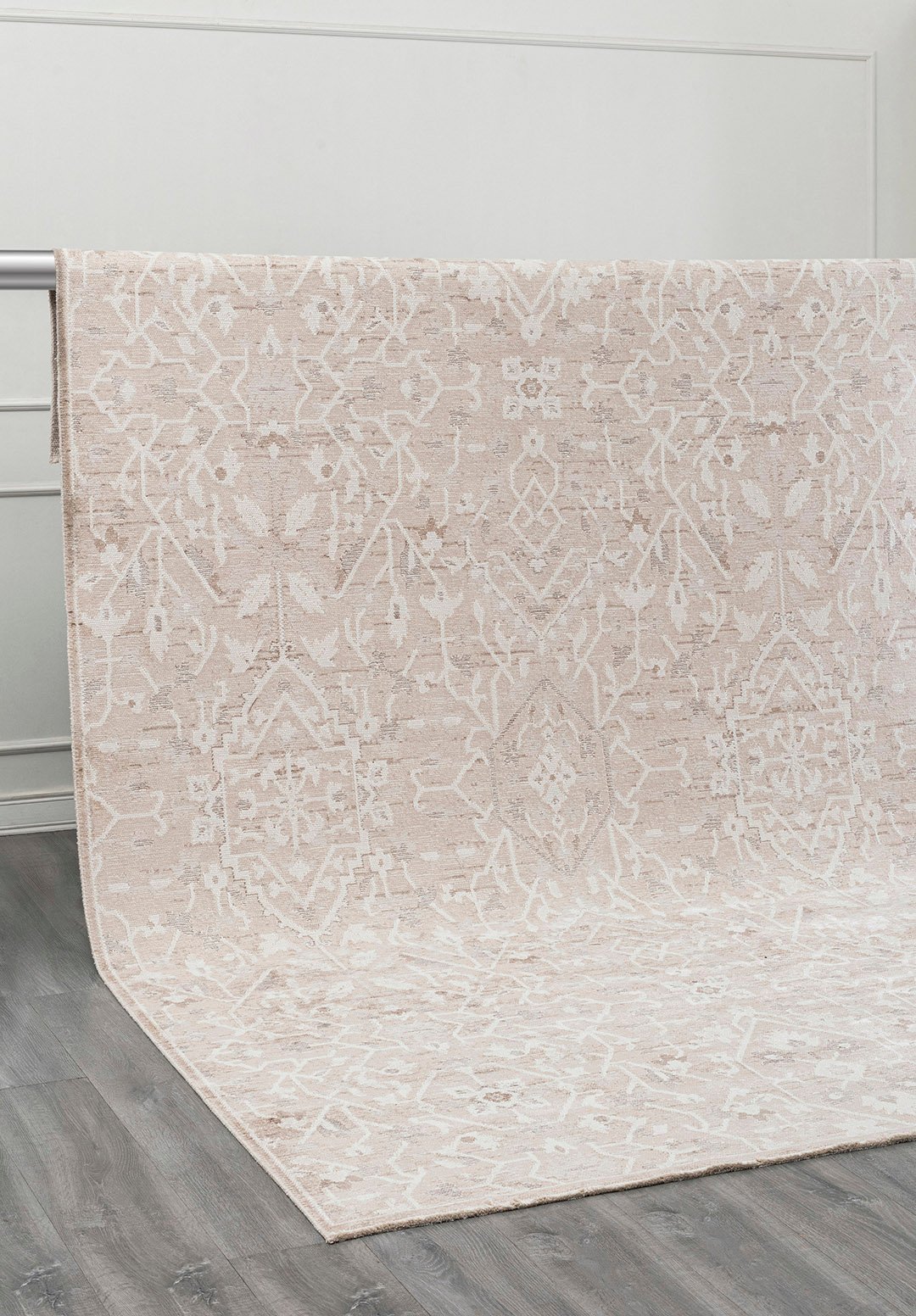 Fleur Nougat - Ecru Rug
