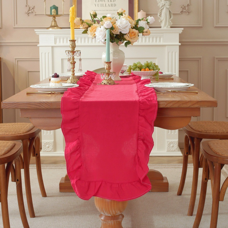 Sweet Ruffle Table Runner