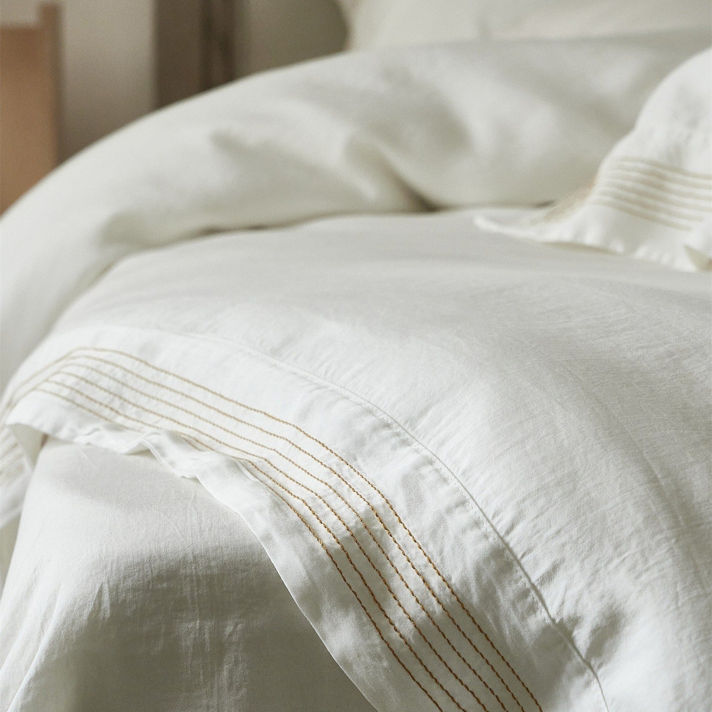 Dreamline Stitch Lyocell Bedding Set