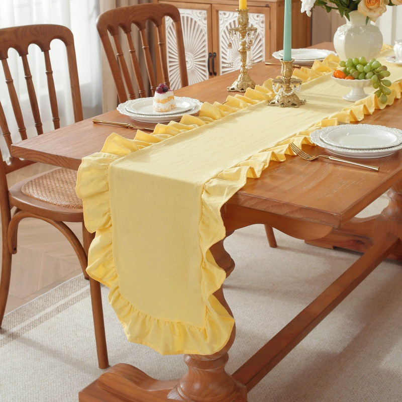 Sweet Ruffle Table Runner