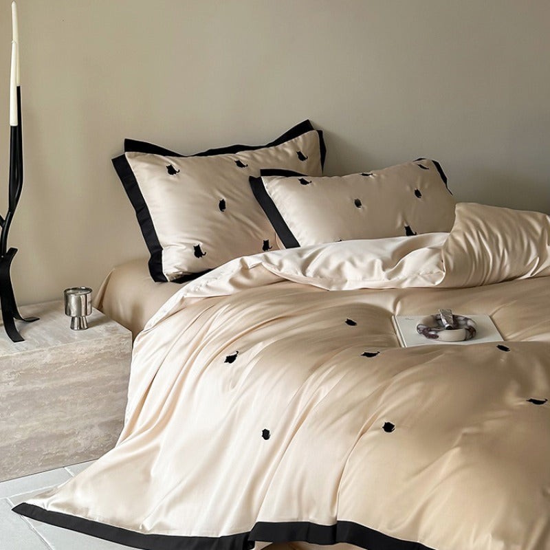 Black Line Bedding Set - Kitty