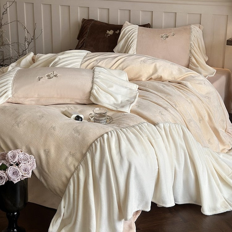 Butterfly Ruffle Plush Bedding Set