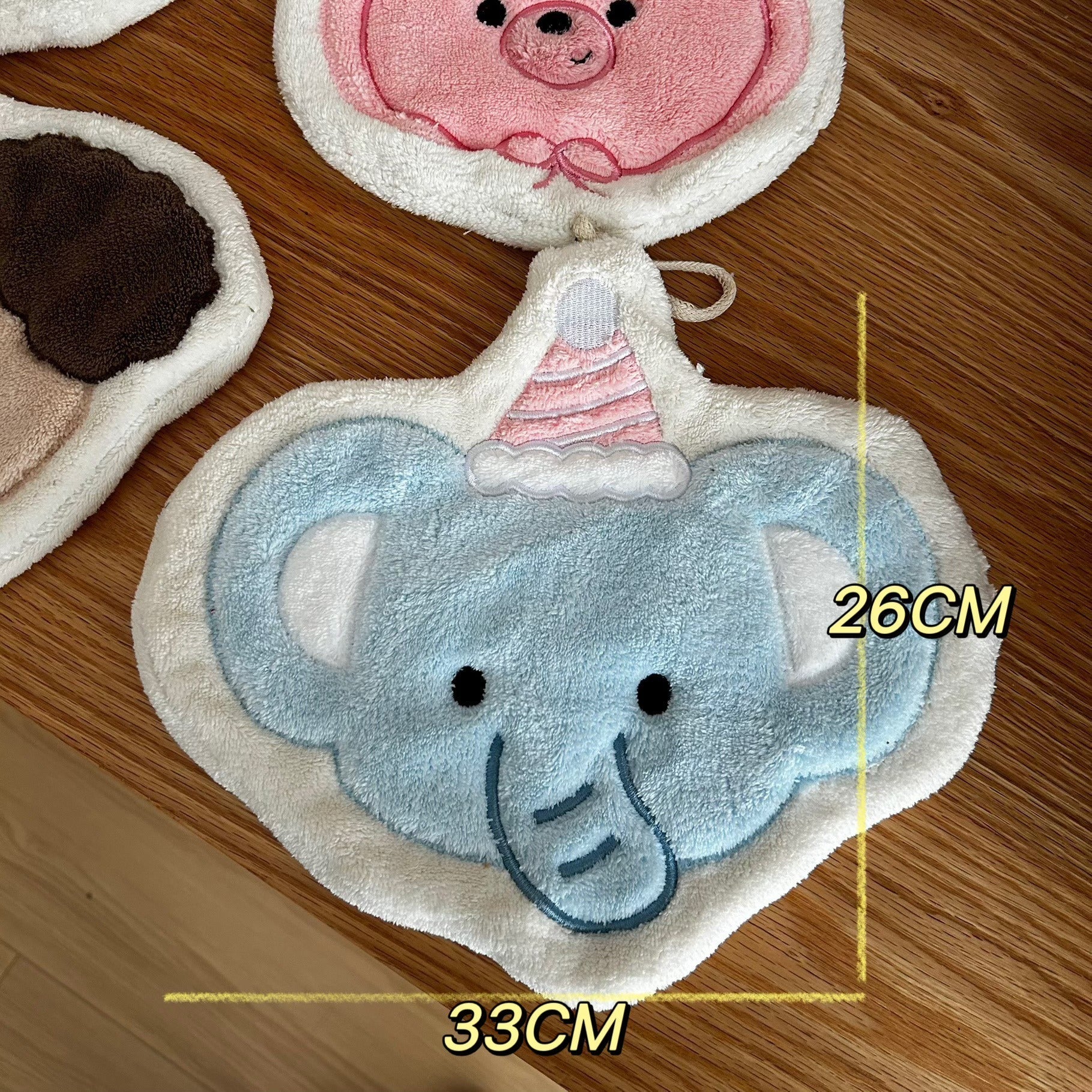 Weekend Party Hanging Hand Towel Set