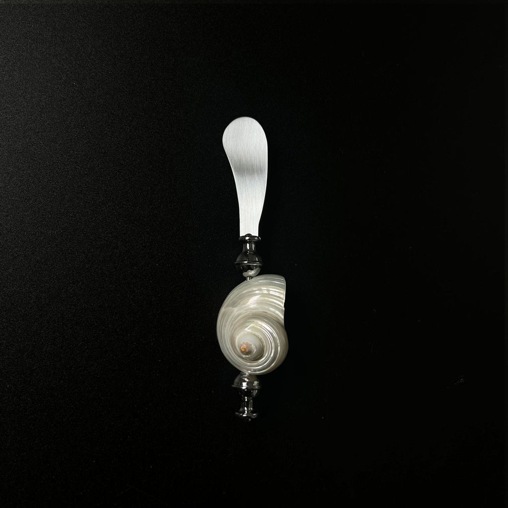 Moonlit White Conch Cutlery Collection