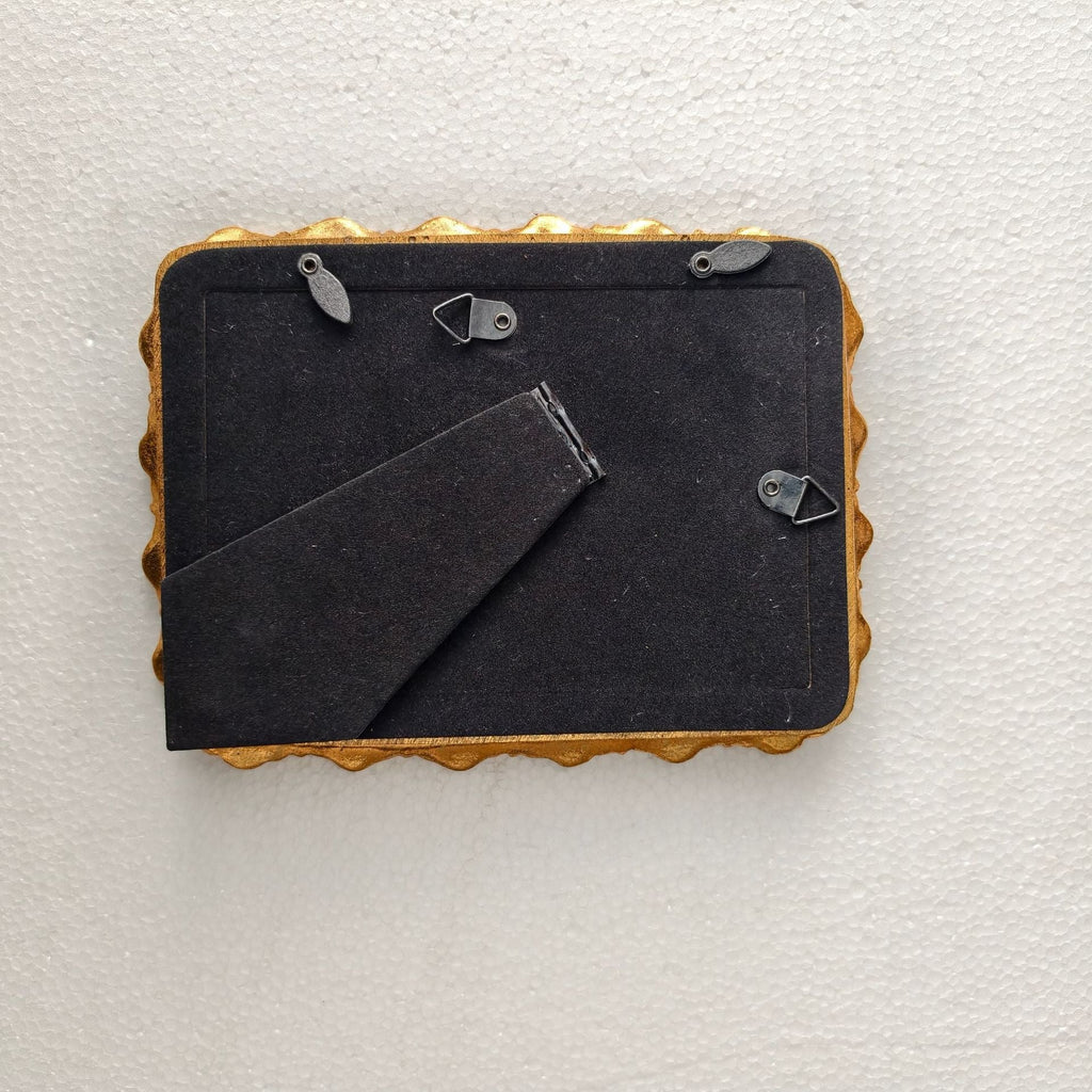 Vintage Glow Gold Frame